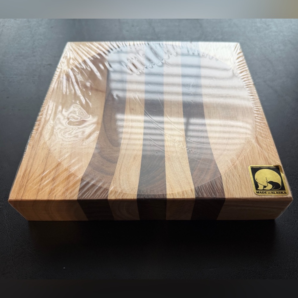 The Ulu Factory Alaska Handmade Wooden Chopping Bowl New in Wrap - Picture 2 of 6